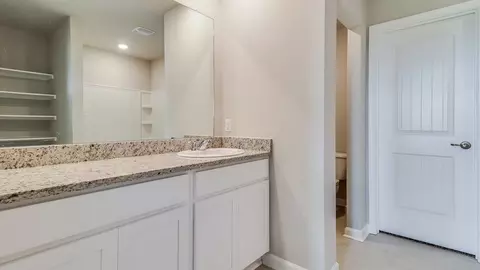 Bath - 211 Eagle Heights Dr, Duson, LA 70529 photo 5 of 7