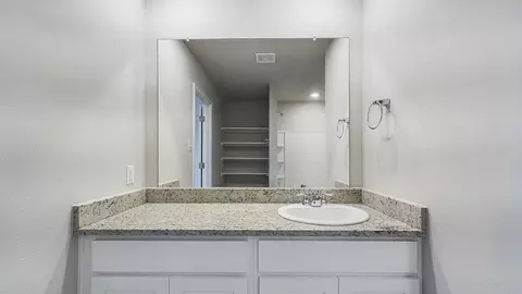 Bath - 211 Eagle Heights Dr, Duson, LA 70529 photo 3 of 7