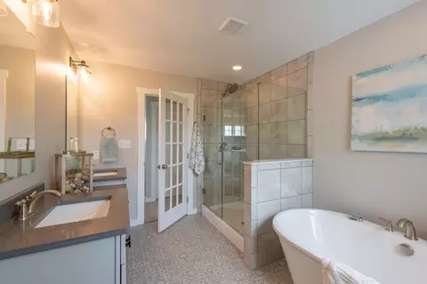 Bath - 8582 Rocky Springs Rd, Frederick, MD 21702 photo 1 of 15
