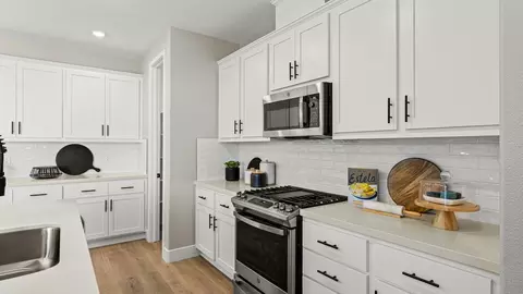 Kitchen - 403 W Volta St, Mountain House, CA 95391 photo 12 of 13