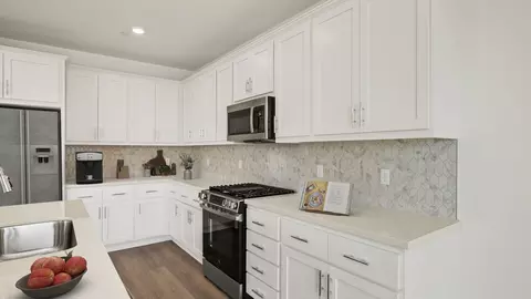 Kitchen - 403 W Volta St, Mountain House, CA 95391 photo 10 of 13