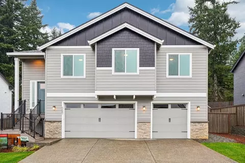 173 Alder St, Eagle Point, OR 97524