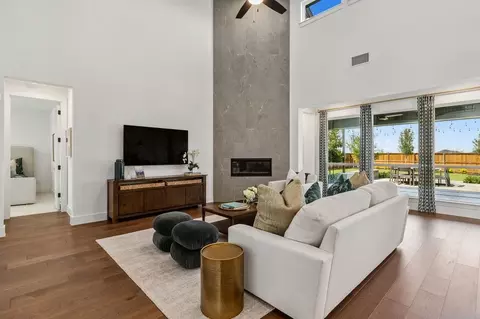Living - 2101 Baxter Rd, Celina, TX 75009 photo 4 of 6