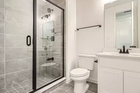 Bath - 2101 Baxter Rd, Celina, TX 75009 photo 3 of 12