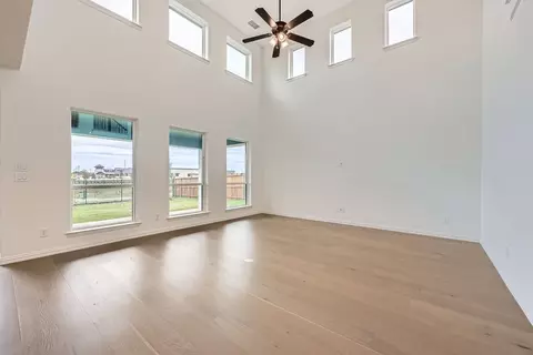 Living - 2101 Baxter Rd, Celina, TX 75009 photo 1 of 6