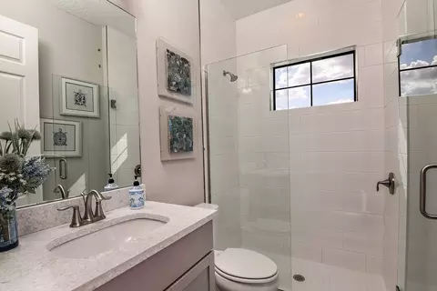 Bath - 13514 Shadow Creek Trl, Parrish, FL 34219 photo 3 of 3