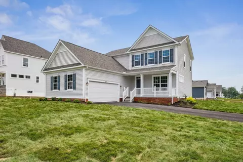 Exterior - 538 Creekside Loop S, Pataskala, OH 43062 photo 10 of 12