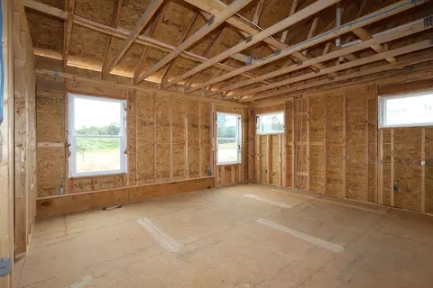 Bedroom - 538 Creekside Loop S, Pataskala, OH 43062 photo 4 of 5