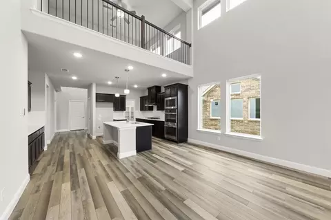 904 Collegiate Dr, Little Elm, TX 75068