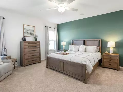 Bedroom - 17614 SW 43rd Cir, Ocala, FL 34473 photo 2 of 3