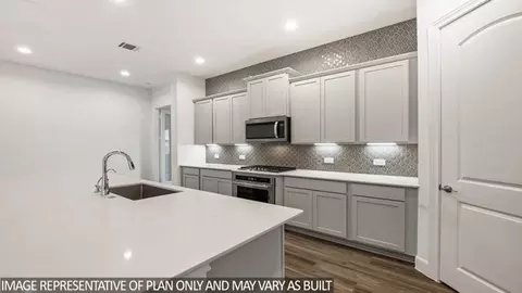 Kitchen - 3508 N Rolling Thunder Cou, Conroe, TX 77303 photo 4 of 6