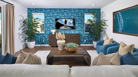 Living - 5543 Aletha Way, Oceanside, CA 92057 photo 2 of 3