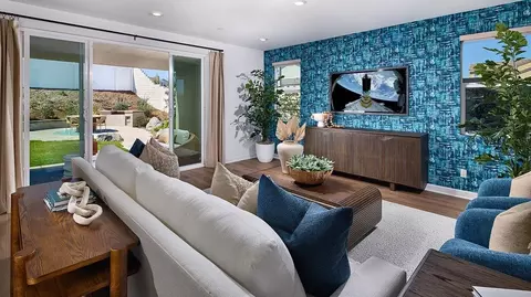 Living - 5543 Aletha Way, Oceanside, CA 92057 photo 1 of 3