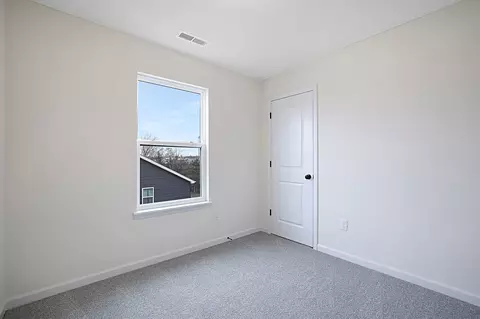 Bedroom - 119 Barley Field Rd, Cuba, MO 65453 photo 8 of 9