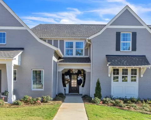 1736 Woodland Pines Ln, Auburn, AL 36830