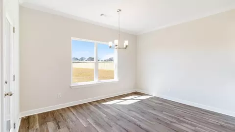 Dining - 100 Laney Ln, Dothan, AL 36305 photo 2 of 9