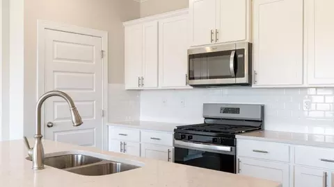 Kitchen - 100 Laney Ln, Dothan, AL 36305 photo 3 of 8