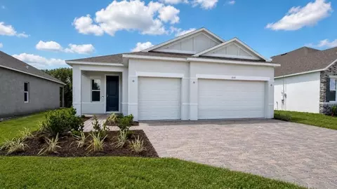 808 Sunshower Dr, Lady Lake, FL 32159