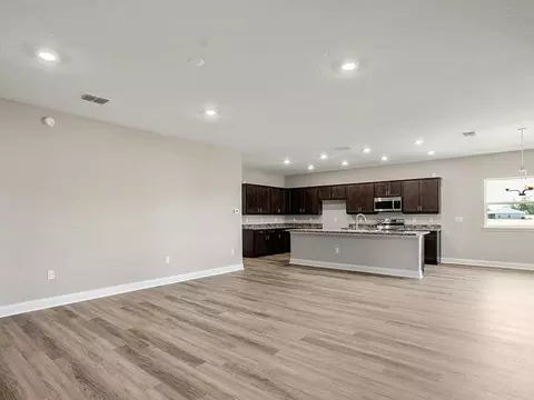 Living - 754 SW 77th Cir, Ocala, FL 34474 photo 1 of 2