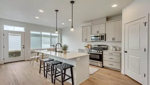 6819 S Survey Peak Ln, West Jordan, UT 84081