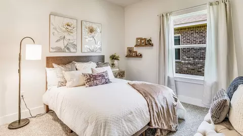 Bedroom - 4813 Snipe Rd, Pace, FL 32571 photo 4 of 10