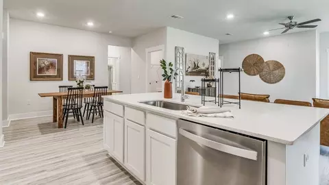 Kitchen - 4813 Snipe Rd, Pace, FL 32571 photo 3 of 9