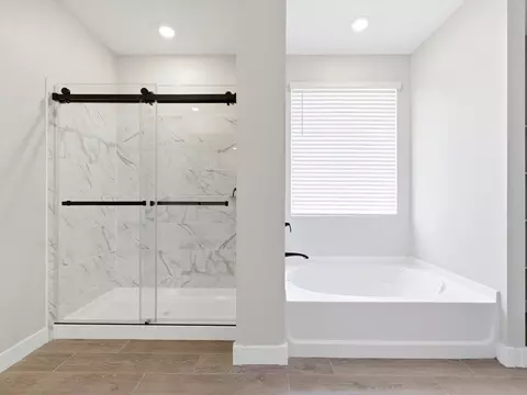 Bath - 1083 W Haynes Way, Apache Junction, AZ 85120 photo 2 of 7