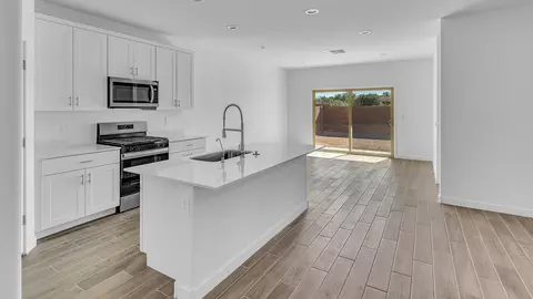 Kitchen - 14011 E Canidae Dr, Vail, AZ 85641 photo 1 of 10