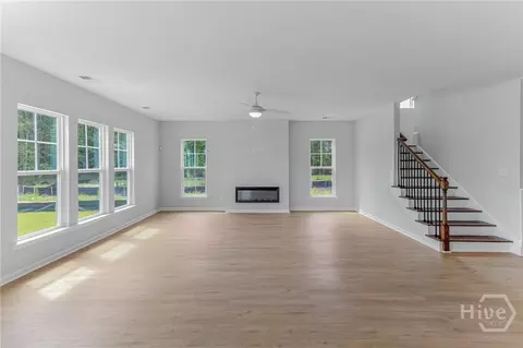 Living - 193 Champlain Dr, Pooler, GA 31322 photo 1 of 3