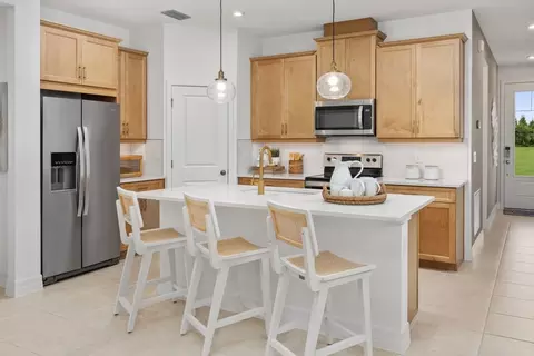 Kitchen - 13037 Pierce St, Parrish, FL 34219 photo 1 of 3