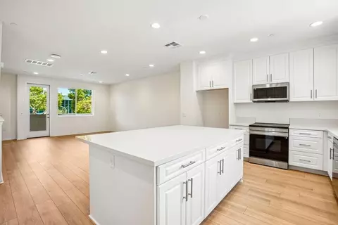 Other - 5876 Linden Ave #5, Long Beach, CA 90805 photo 2 of 5