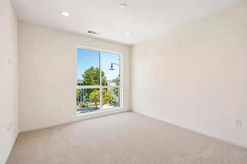 Bedroom - 5876 Linden Ave #5, Long Beach, CA 90805 photo 5 of 6