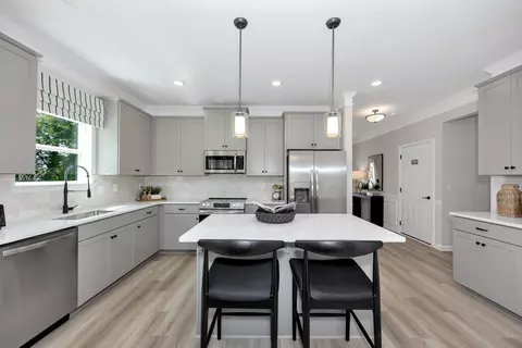 Kitchen - Bouy Blvd, Elberta, AL 36530 photo 10 of 14