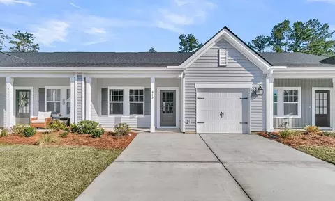 912 Dusk Dr, Summerville, SC 29486