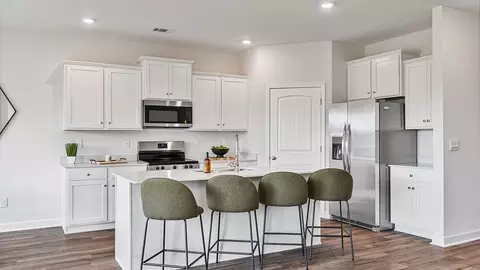 Kitchen - 10 Seaboard Dr, Montgomery, AL 36117 photo 1 of 10