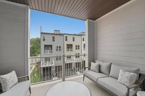 Exterior - 13679 Cobble Loop, Woodbridge, VA 22193 photo 3 of 6