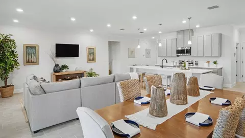 Dining - 7035 Berwick Cir, Labelle, FL 33935 photo 1 of 6