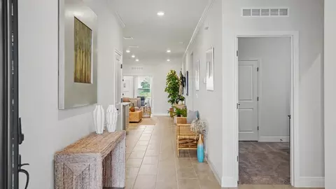 Entry Way - 7035 Berwick Cir, Labelle, FL 33935 photo 3 of 9
