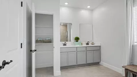 Bath - 7035 Berwick Cir, Labelle, FL 33935 photo 5 of 12