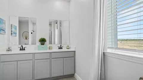 Bath - 7035 Berwick Cir, Labelle, FL 33935 photo 8 of 12