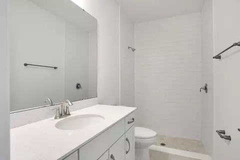 Bath - 182 Brook Forest Dr, Saint Augustine, FL 32092 photo 1 of 7