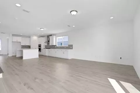 Living - 182 Brook Forest Dr, Saint Augustine, FL 32092 photo 6 of 8