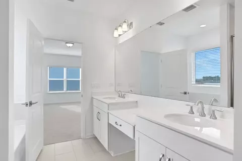 Bath - 182 Brook Forest Dr, Saint Augustine, FL 32092 photo 4 of 7