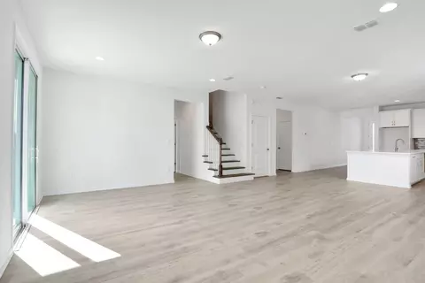 Living - 182 Brook Forest Dr, Saint Augustine, FL 32092 photo 5 of 8