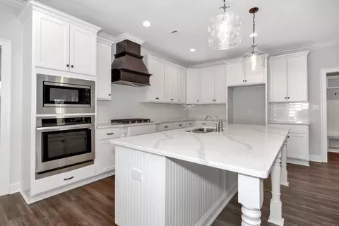 Kitchen - 127 Laurel Branch Dr, Dothan, AL 36305 photo 2 of 6