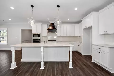 Kitchen - 127 Laurel Branch Dr, Dothan, AL 36305 photo 3 of 6