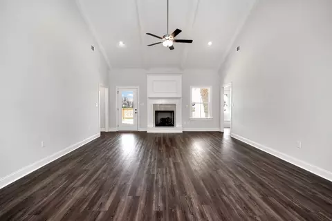 Living - 127 Laurel Branch Dr, Dothan, AL 36305 photo 1 of 4