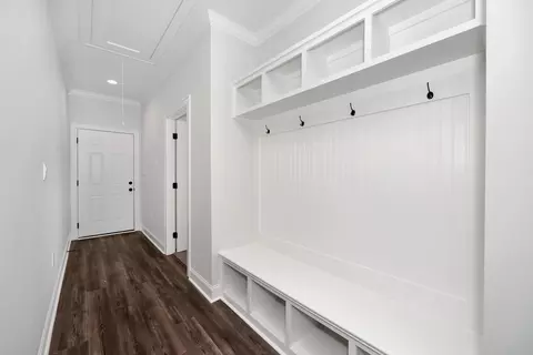 Entry Way - 127 Laurel Branch Dr, Dothan, AL 36305 photo 2 of 5