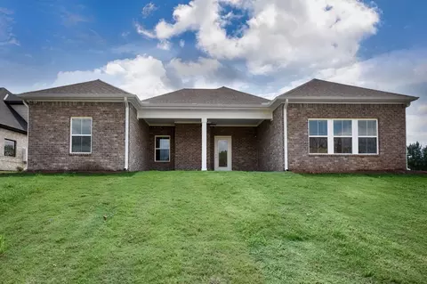 Exterior - 127 Laurel Branch Dr, Dothan, AL 36305 photo 6 of 11