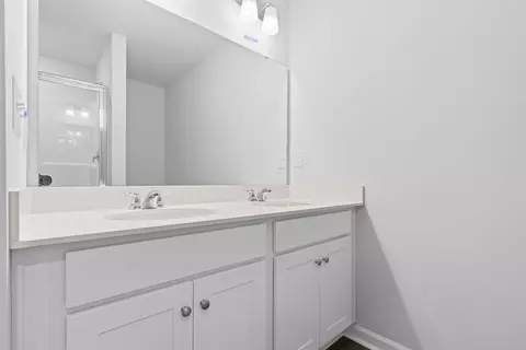 Bath - 558 Wilbur Rd, Conway, SC 29527 photo 4 of 8